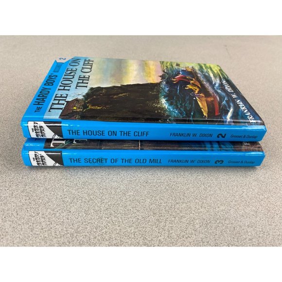 The Hardy Boys Lot Of 2 Hard Cover Books by Franklin W. Dixon - Picture 4 of 6